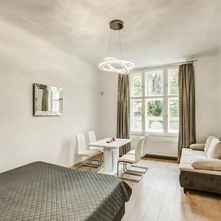 Cozy And Classy In The Old Town Apartment Prague